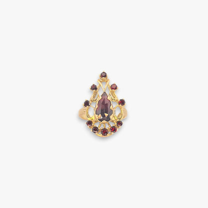 Comprar Sortija en forma de gota realizada en oro amarillo de 18kt y 11 granates. Joyas vintage. Joyas de segunda mano. Joyería Ian'Or.