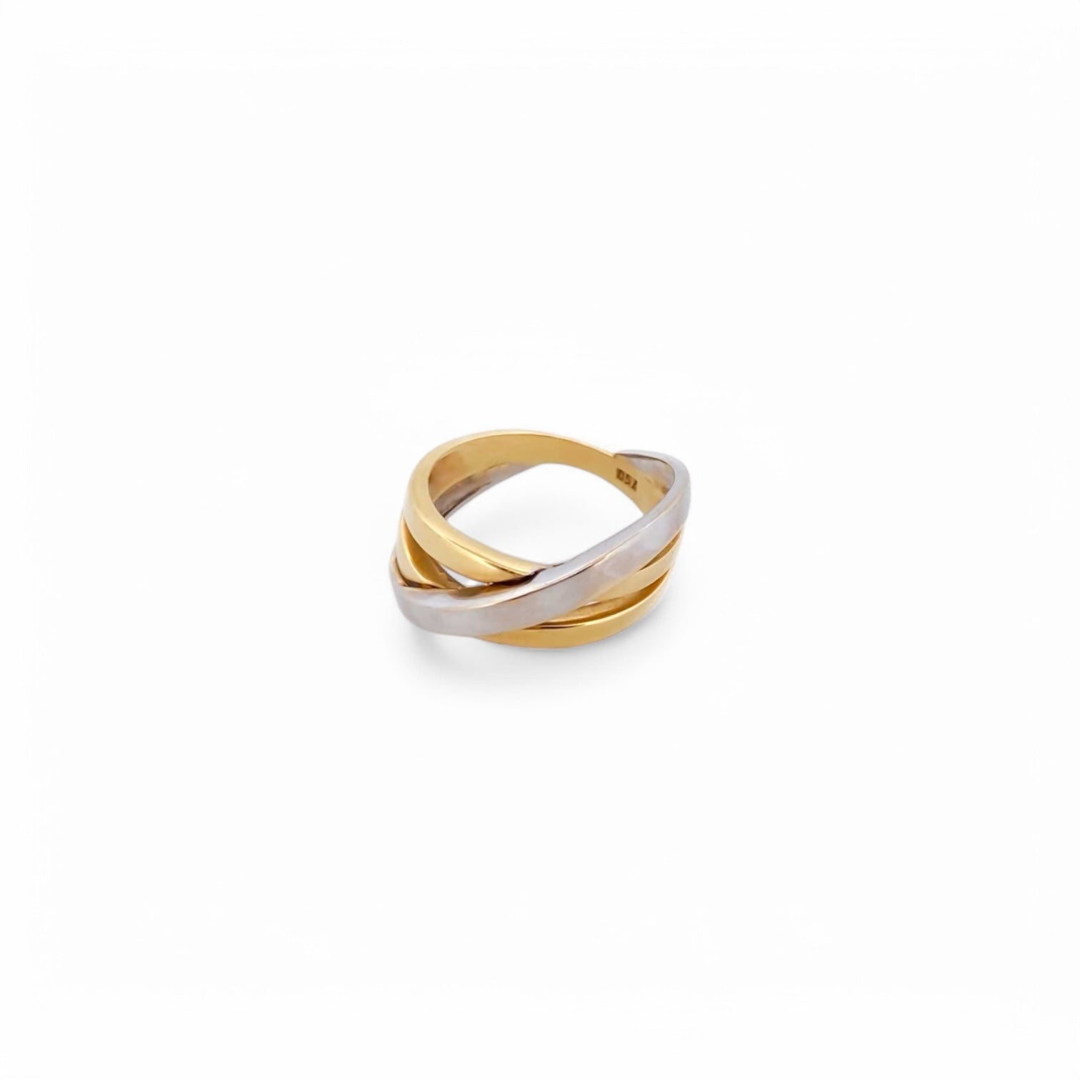Comprar anillo liso cruzado realizado en oro amarillo y oro blanco de 18kt. Joyas de segunda mano. Joyas restauradas. Joyería Ian'Or. Envío gratis.
