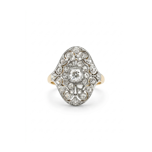 Comprar sortija lanzadera vintage realizada en oro amarillo y platino de 18kt, 30 diamantes talla antigua 1 diamante central.Joyas vintage. Joyería Ian'Or. Envío GRATIS.
