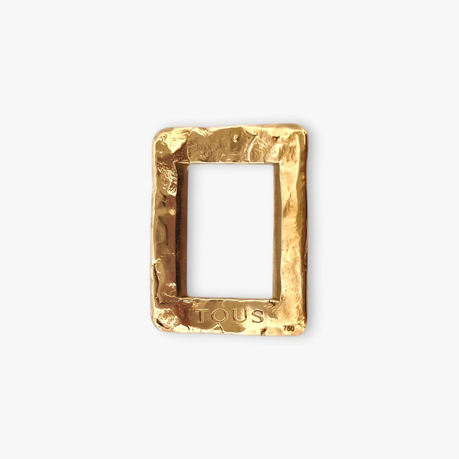 Comprar colgante de oro amarillo de 18kt en forma de rectangulo de la iconica marca de Tous. Un must imprescindible en tu joyero si eres amante de la Firma. Pieza original.