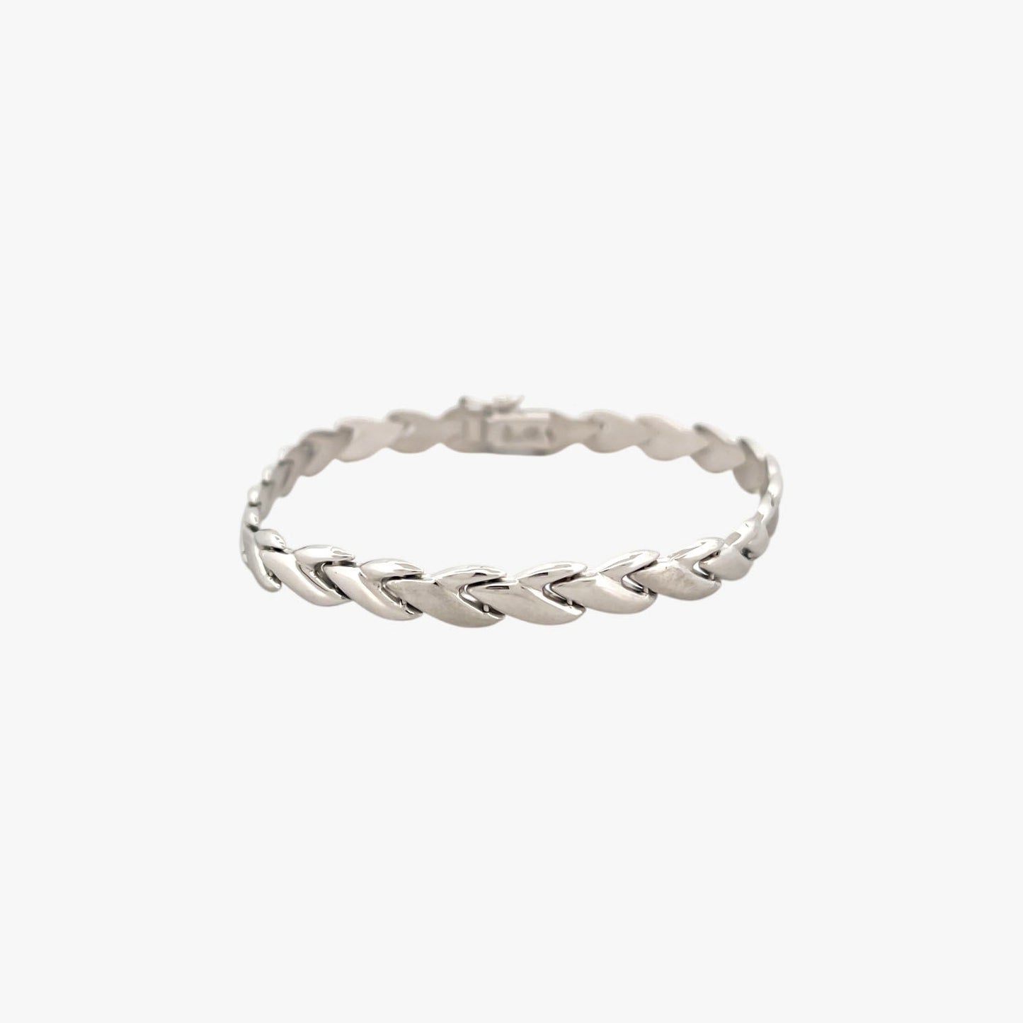 Comprar pulsera realizada en oro blanco de 18kt. Esta pulsera dispone de cierre de cajón con brazo de seguridad. Joyería segunda mano Barcelona.