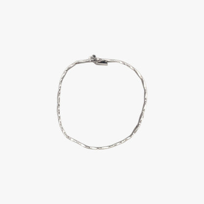 Comprar pulsera realizada en oro blanco de 18kt. Esta pulsera dispone de cierre de cajón con brazo de seguridad. Joyería segunda mano Barcelona.