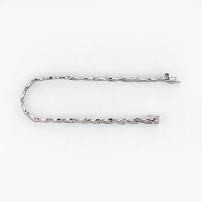 Comprar pulsera realizada en oro blanco de 18kt. Esta pulsera dispone de cierre de cajón con brazo de seguridad. Joyería segunda mano Barcelona.