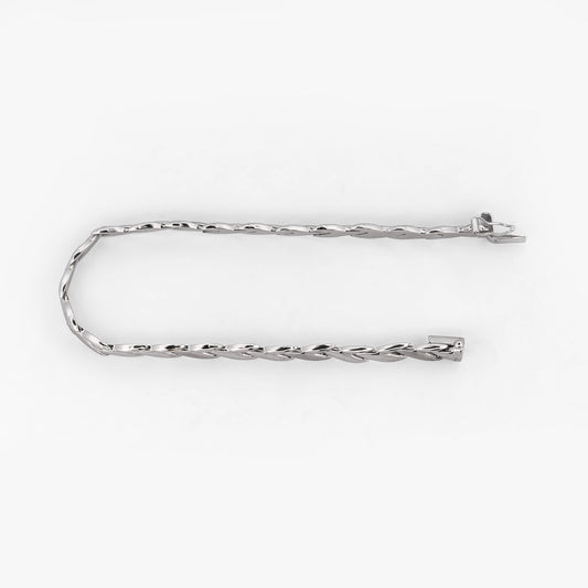 Comprar pulsera realizada en oro blanco de 18kt. Esta pulsera dispone de cierre de cajón con brazo de seguridad. Joyería segunda mano Barcelona.