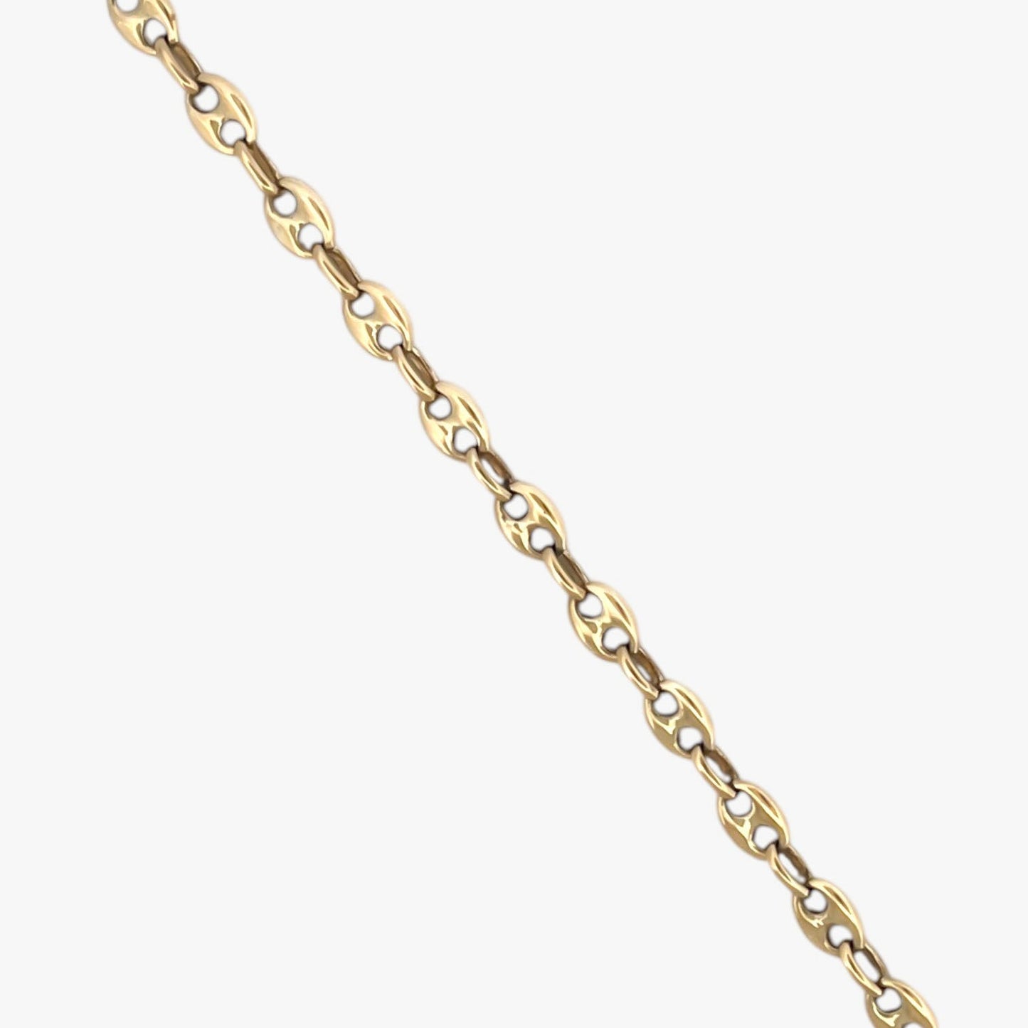Comprar collar de oro amarillo de 18kt de cadena de calabrote. La cadena mide 62cm de largo y tiene un grosor de 5,32mm. Dispone de un cierre tipo mosquetón.Dispone de un cierre tipo mosquetón. Ian'Or.