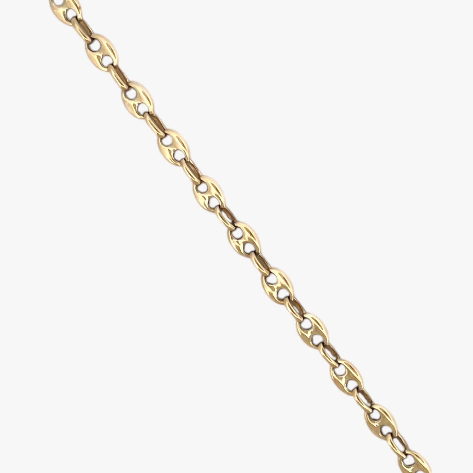 Comprar collar de oro amarillo de 18kt de cadena de calabrote. La cadena mide 62cm de largo y tiene un grosor de 5,32mm. Dispone de un cierre tipo mosquetón.Dispone de un cierre tipo mosquetón. Ian'Or.