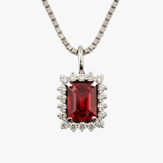 Comprar colgante antiguo de oro blanco 18kt con turmalina central y 18 diamantes alrededor. Joyas vintage Barcelona.