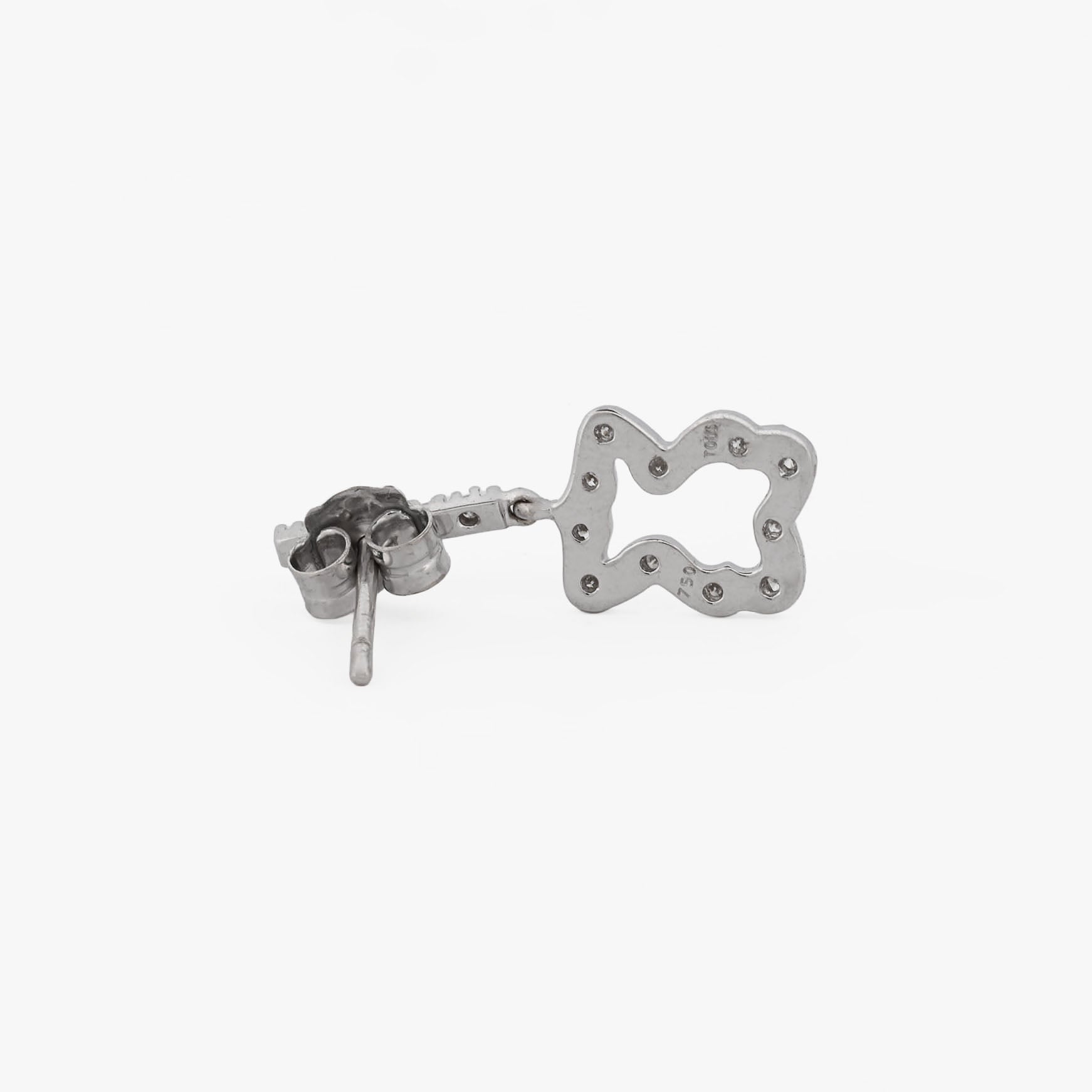 Pendientes Tous de Oro blanco mate de 18kt originales, con la silueta del osito. Joyas Tous baratas. Joyas de segunda mano. Joyas restauradas. Envío gratis.