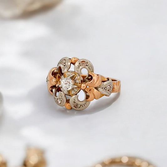 Sortija antigua en oro blanco de 18kt platino y diamante talla antigua. Joyería vintage al mejor precio en Barcelona, joyas antiguas restauradas al mejor precio.