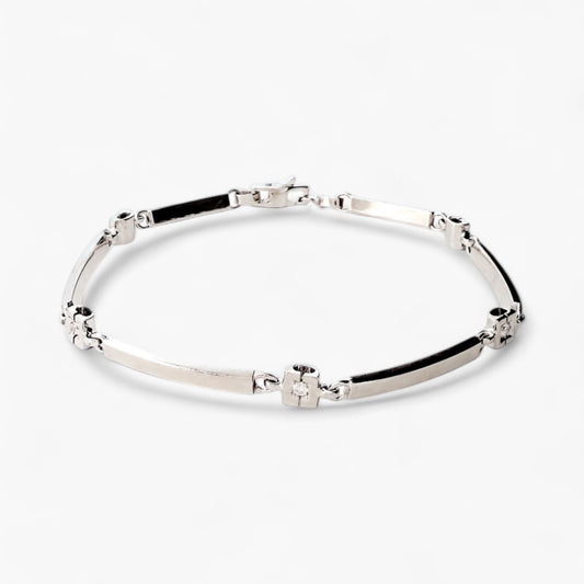 Pulsera semirrígida de Oro Blanco de 18kt con detalle de 3 eslabones. Cierre mosquetón. Joyas de segunda mano Barcelona. Joyas baratas. Ian'Or joyería.