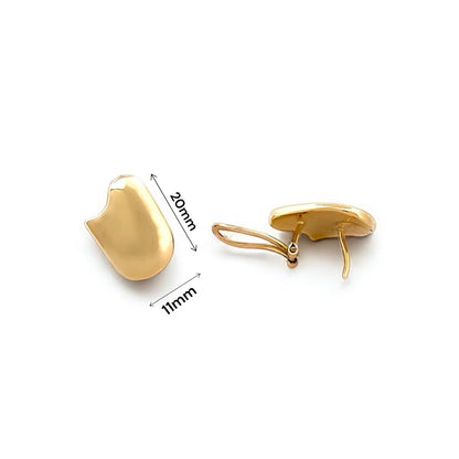 Pendientes de oro amarillo de 18kt con cierre tipo omega.
Peso: 4,46g
Medida: 20mm de largo x 11mm de ancho.
Material: Oro amarillo de 18kt.
Joyería compro oro en Barcelona y Mataró, dónde comprar y vender oro al mejor precio.