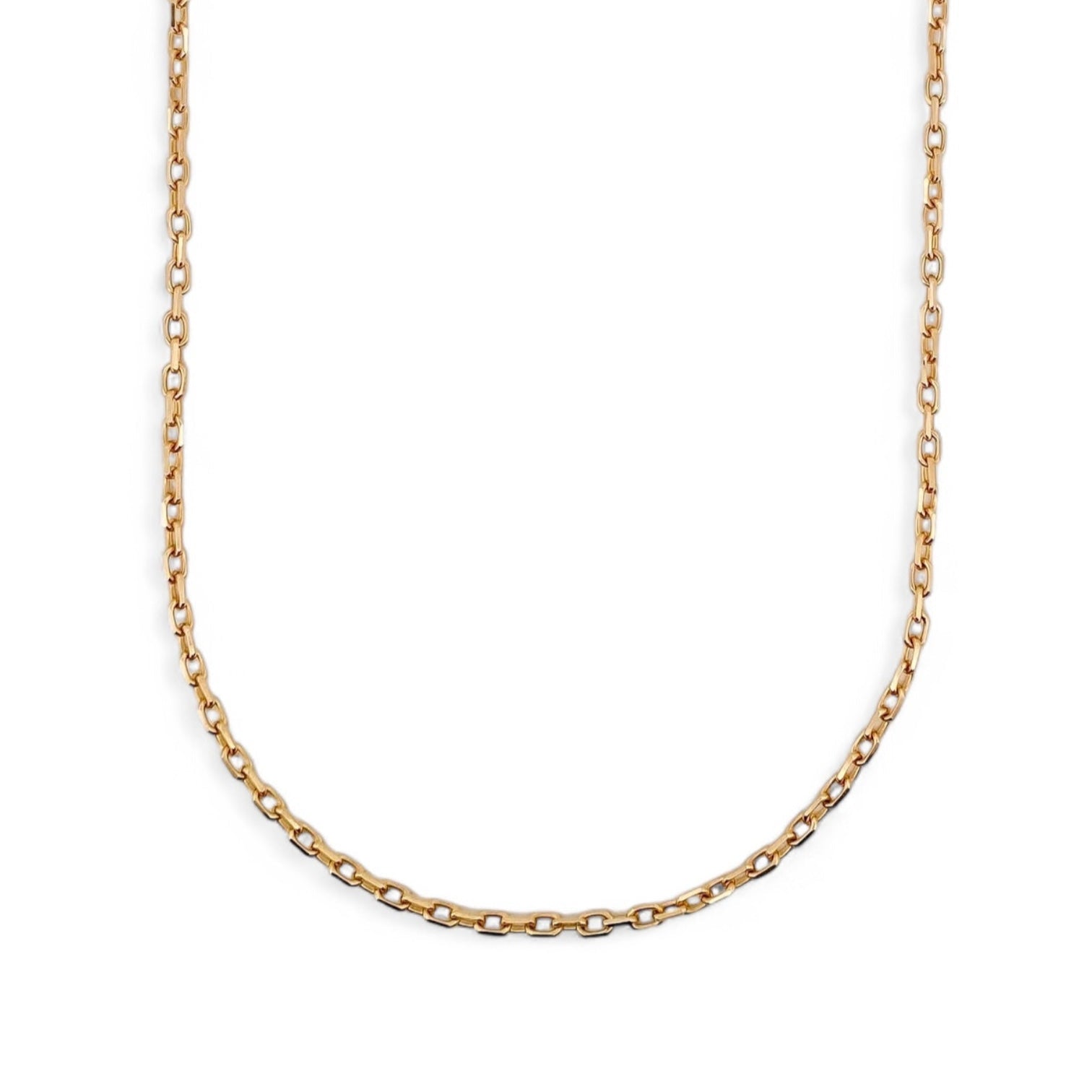 Collar de oro amarillo de 18kt con cadena forzada de eslabones con un cierre tipo mosquetón. La cadena mide 62,5cm. Cadenas de oro de 18kt baratas. Envío gratis