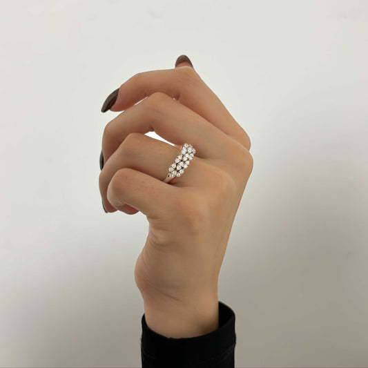 Comprar sortija de oro blanco de 18kt con pavé de 26 diamantes. Joyería compro oro, dónde comprar  y vender joyas al mejor precio en Barcelona. Joyas al mejor precio, envío gratuito.