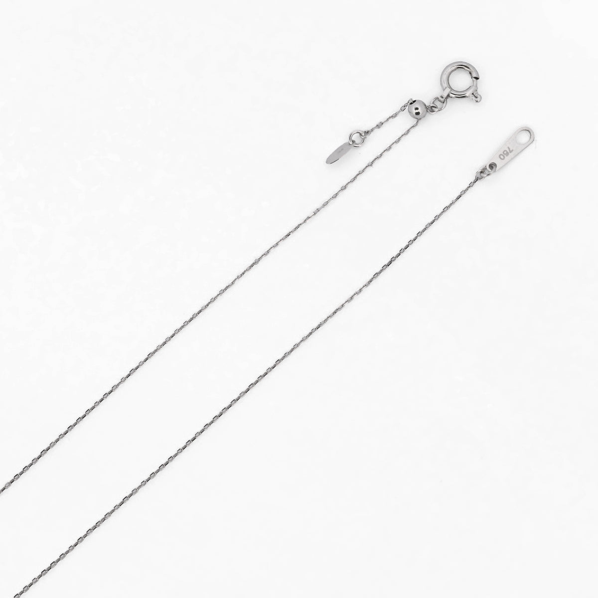 Comprar collar de oro blanco de 18kt con colgante solitario engastado. Dispone de cierre tipo reasa. Joyería Ian'Or. Envio GRATIS. Pieza certificada.