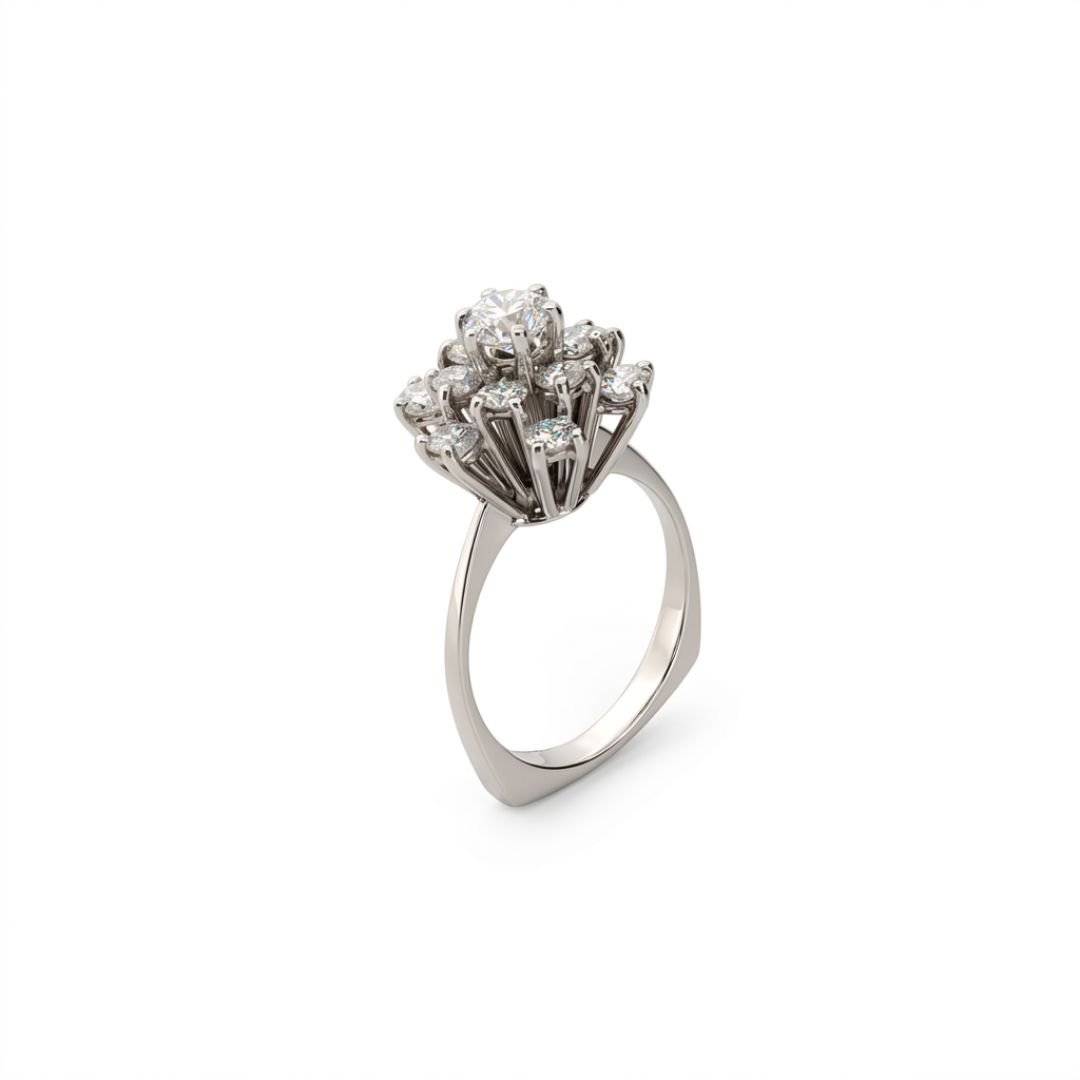 Comprar Sortija realizada en oro blanco de 18kt con rosetón de diamantes alrededor de un diamante central más grande engastado en grapas. Joyas con diamantes.