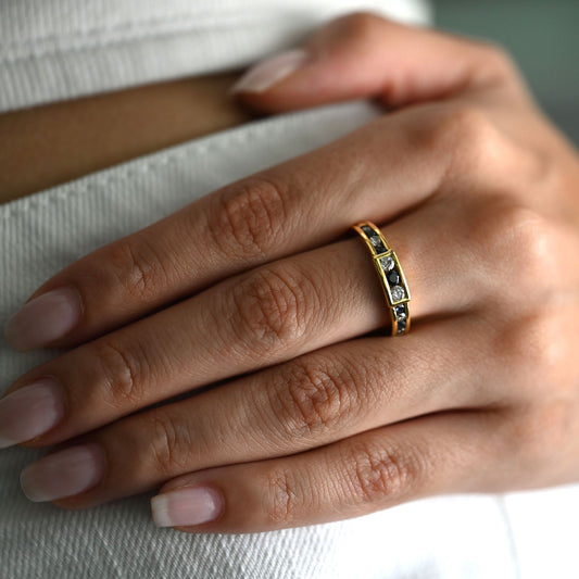 Anillo de oro amarillo de 18k con diamantes y zafiros - 17856GV