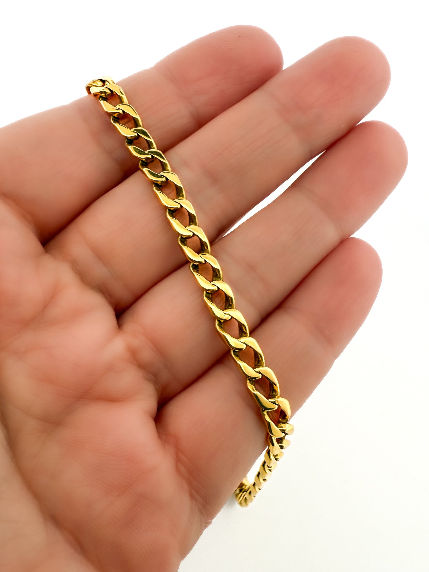 Comprar pulsera oro de 18kt con cadena tipo cubana y cierre de cajón con un brazo de seguridad. Joyas segunda mano. Joyería Ian'Or. Envío gratis.

