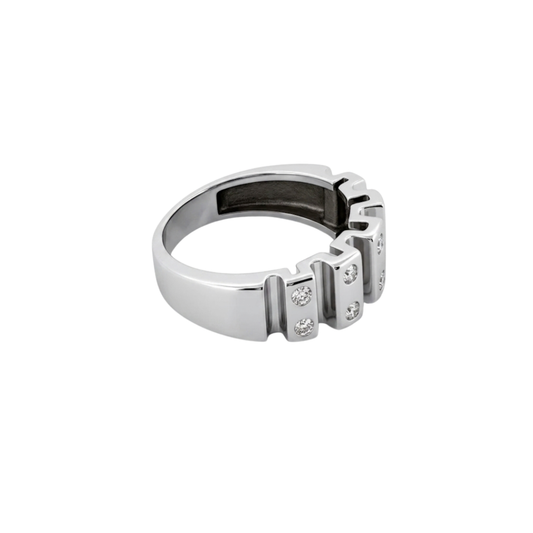 Anillo realizado en oro blanco de 18kt con diamantes talla brillante. Joyas al mejor precio, envío gratuito. Anillos de compromiso baratos.