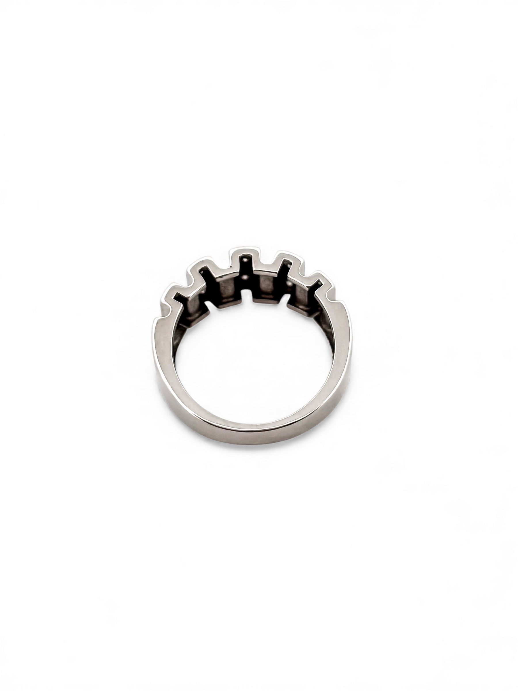 Anillo realizado en oro blanco de 18kt con diamantes talla brillante. Joyas al mejor precio, envío gratuito. Anillos de compromiso baratos.
