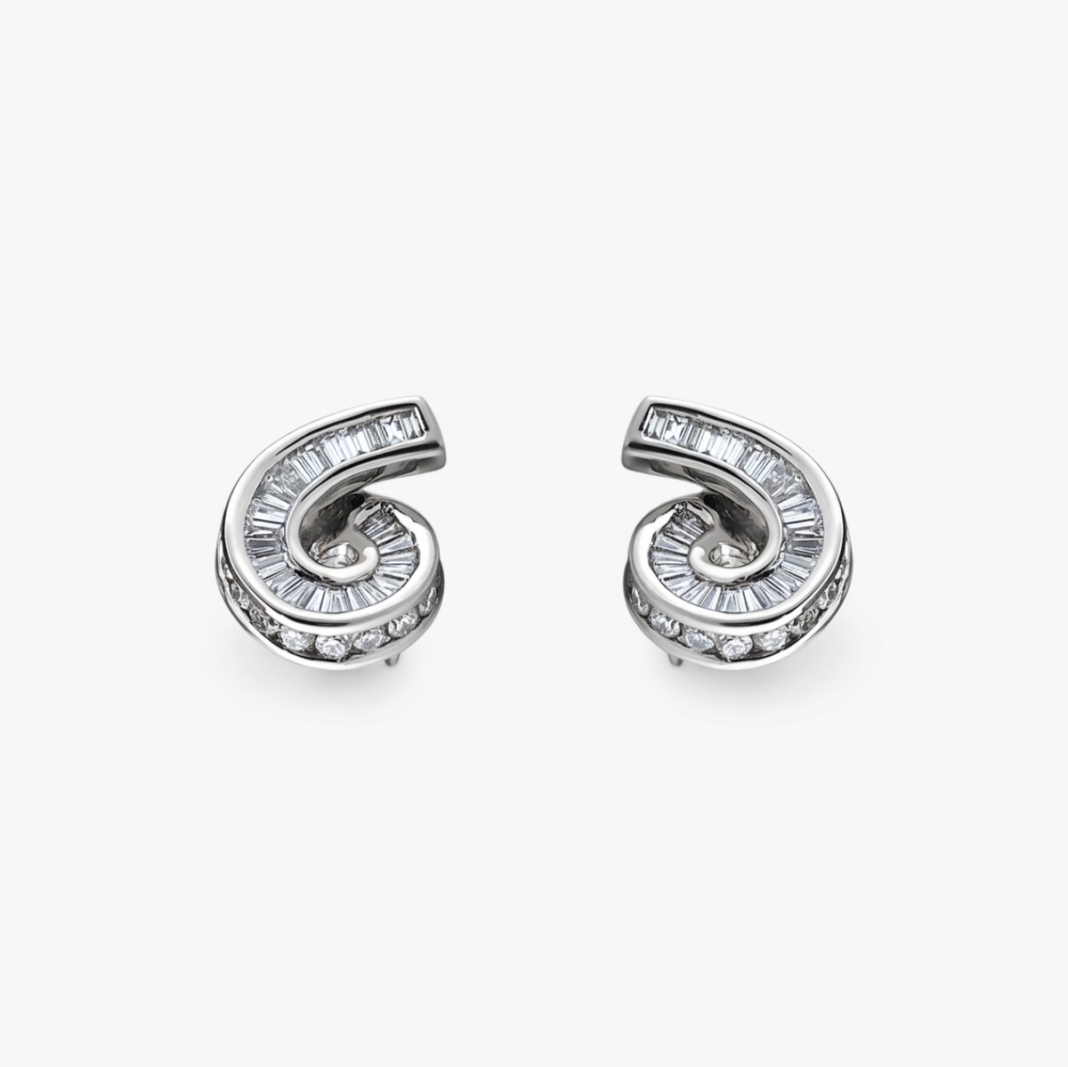 Comprar pendientes de oro blanco 18kt Diamantes. Compro oro barcelona. Ian Or. Joyas.