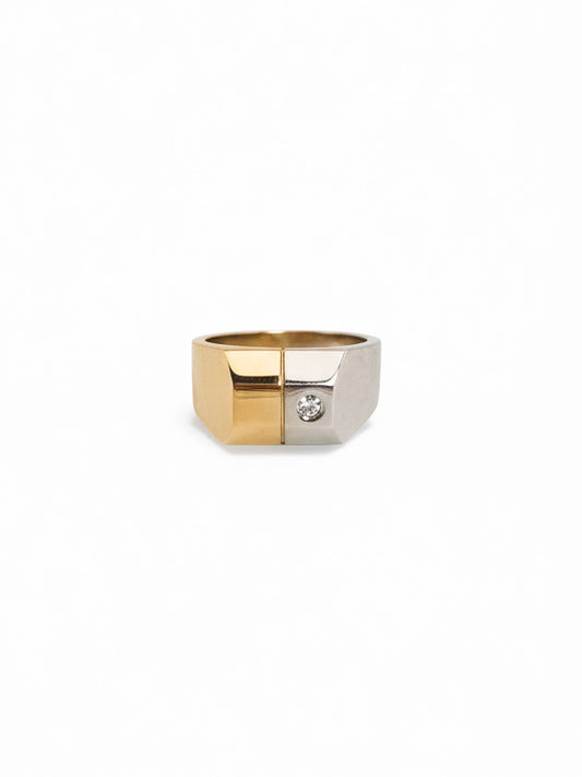 Comprar sello bicolor de oro blanco y amarillo de 18kt con diamante central en el lado del oro blanco. Sellos de hombre de oro al mejor precio