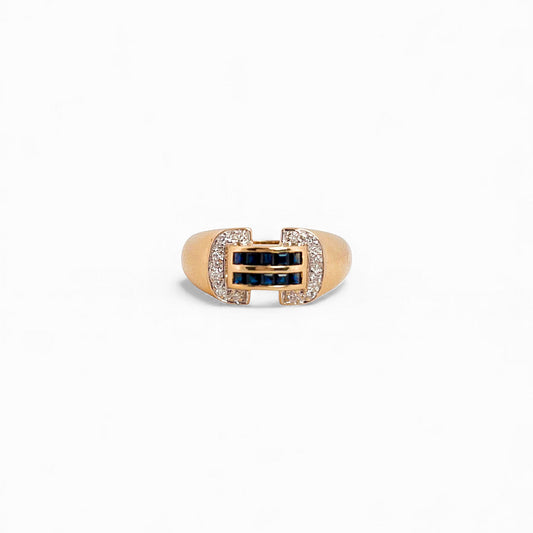 Comprar anillo realizado en oro blanco de 18kt con diamantes y zafiros. Joyas de segunda mano en Barcelona. Joyería Ian'Or. Envío gratis.