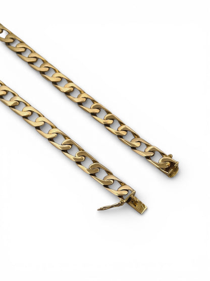 Comprar collar con cadena barbada con eslabón plano realizado en oro amarillo de 18kt con cierre tipo cajón con brazo de seguridad. Cadenas de oro de 18kt al mejor precio en barcelona.