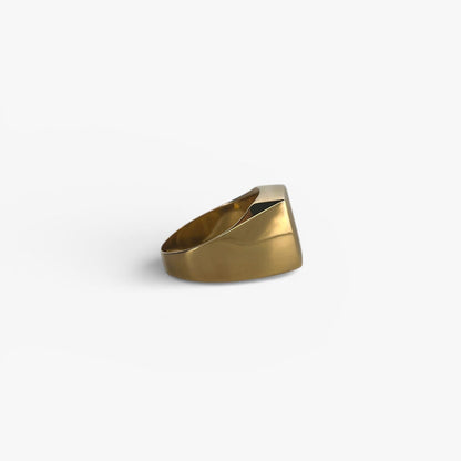 Comprar anillo tipo sello de oro amarillo de 18kt con frontal mate. Joyas de segunda mano y restauradas. Sellos de hombre  de oro 18kt baratos.