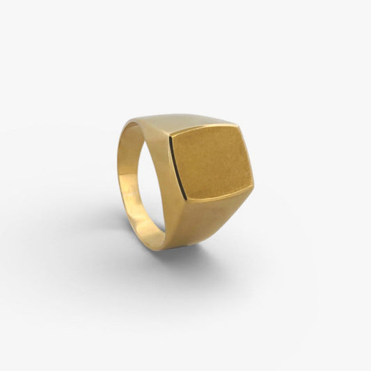 Comprar anillo tipo sello de oro amarillo de 18kt con frontal mate. Joyas de segunda mano y restauradas. Sellos de hombre  de oro 18kt baratos.