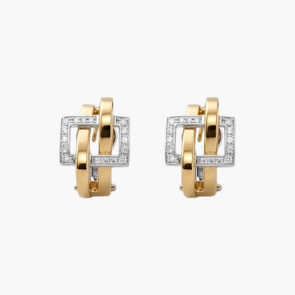 Comprar pendientes realizado en oro amarillo de 18kt con 12 diamantes en cada pendiente. Estos pendientes disponen de cierre tipo omega. Joyería Ian'Or dónde comprar y vender oro y joyas al mejor precio en Barcelona.
