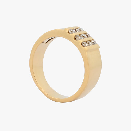 Comprar anillo tipo sello realizado en oro amarillo de 18kt y 9 diamantes talla brillante. Joyería Ian'Or, Envío gratis, Joyeria  Segunda mano Barcelona