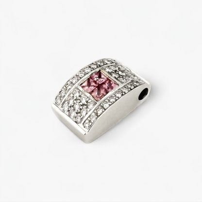Comprar colgante en forma de rectángulo realizado en oro blanco de 18kt con pavé de diamantes y 4 amatistas talla princesa centrales. Joyería Ian'Or Barcelona.
