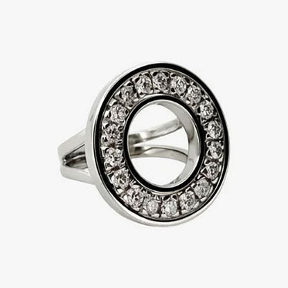 Comprar Anillo realizado en oro blanco de 18kt con 18 diamantes talla brillante puestos en circulo. Joyas restauradas en Barcelona. Joyería Ian'Or.