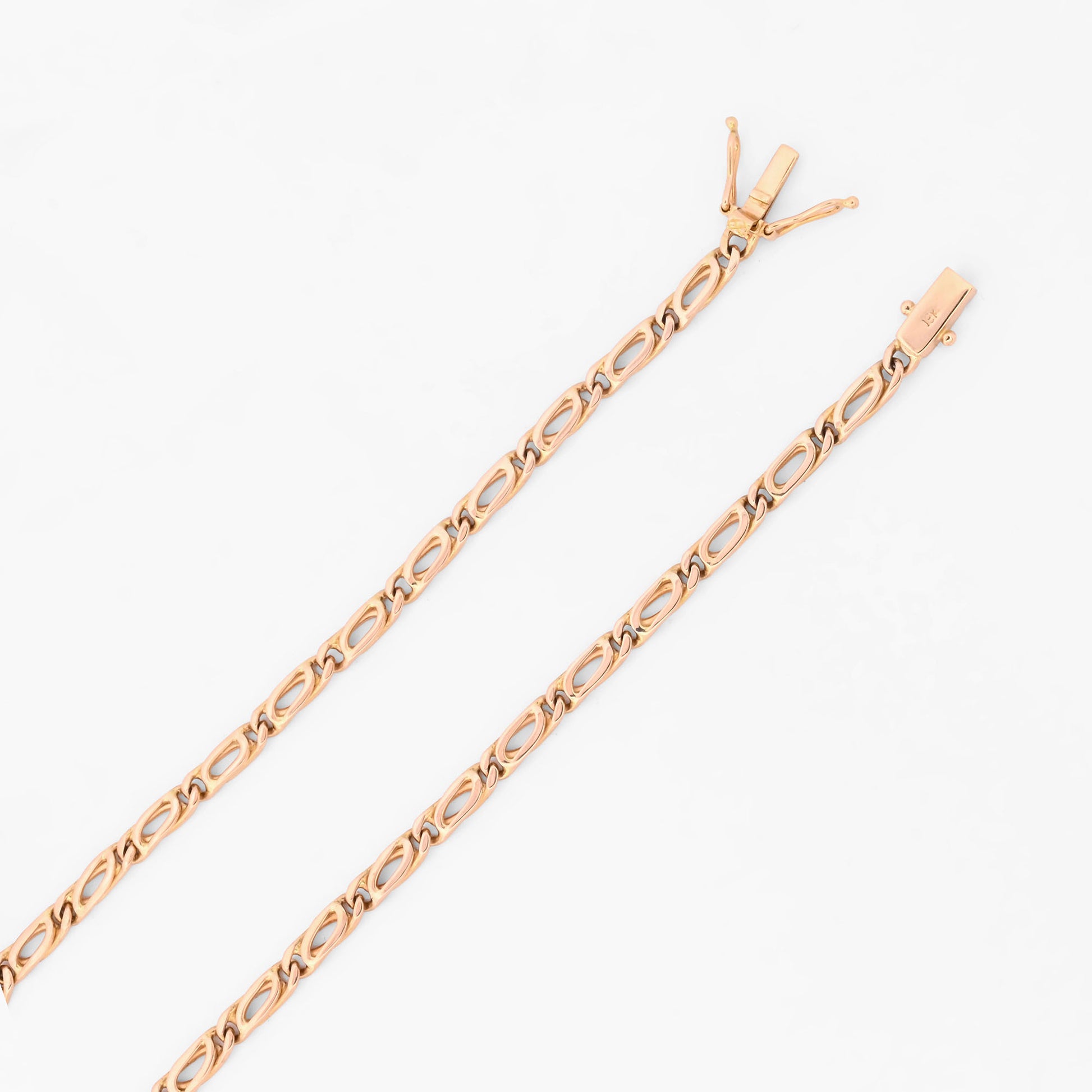 Collar de cadena tipo marina de oro amarillo 18kt con eslabones planos. Pieza certificada, envío gratuito. Joyas de lujo restauradas a precios baratos.