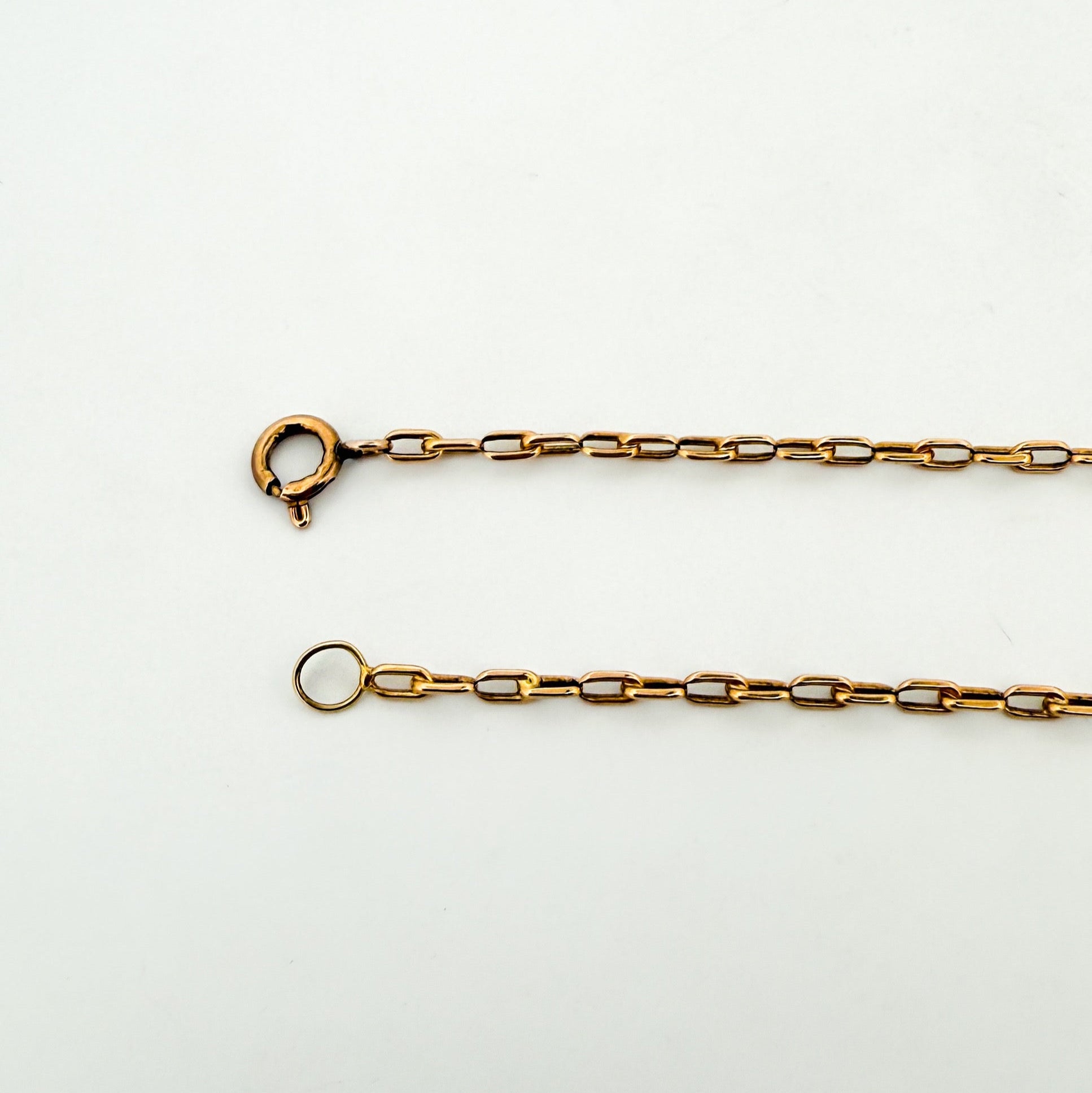 Comprar collar de oro amarillo de 18kt con cadena forzada de eslabones con un cierre tipo reasa. Envío gratis. Joyas restauradas. Joyería Ian'Or. Envío GRATIS.

