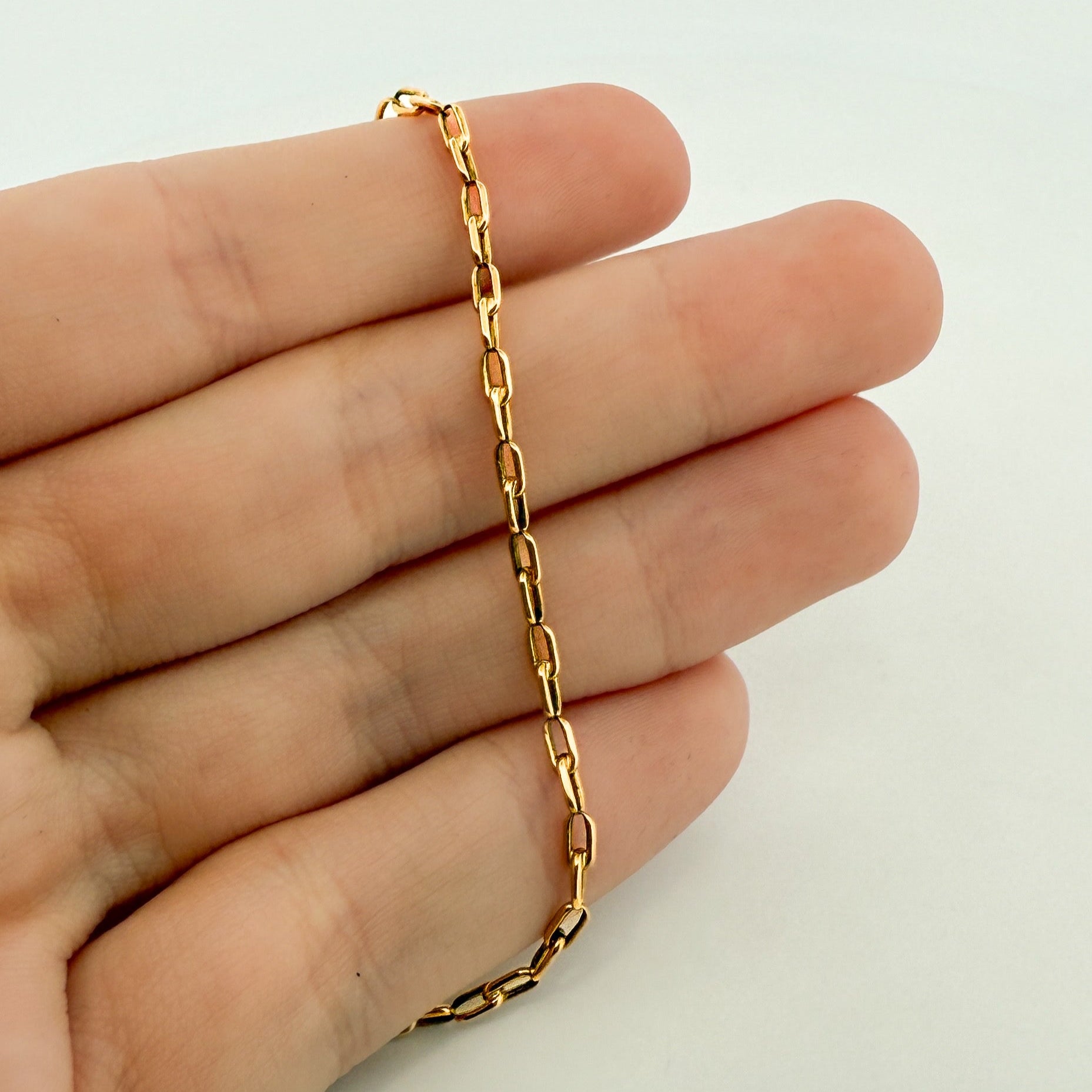 Comprar collar de oro amarillo de 18kt con cadena forzada de eslabones con un cierre tipo reasa. Envío gratis. Joyas restauradas. Joyería Ian'Or. Envío GRATIS.

