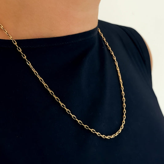 Comprar collar de oro amarillo de 18kt con cadena forzada de eslabones con un cierre tipo reasa. Envío gratis. Joyas restauradas. Joyería Ian'Or. Envío GRATIS.
