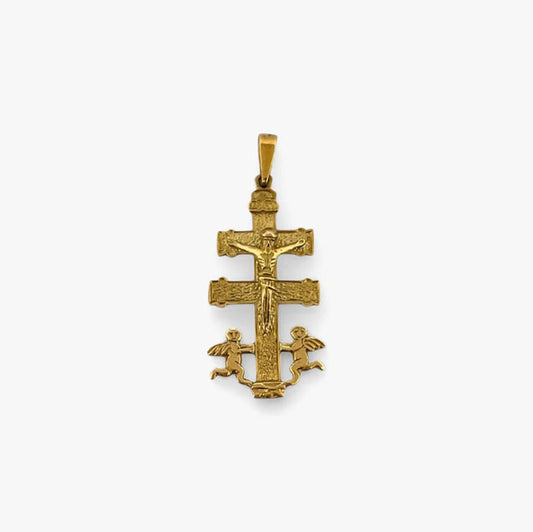 Comprar colgante cruz de caravaca realizada en oro amarillo de 18kt. Restauramos joyas de segunda mano para darles una nueva vida y vendemos oro al mejor precio.