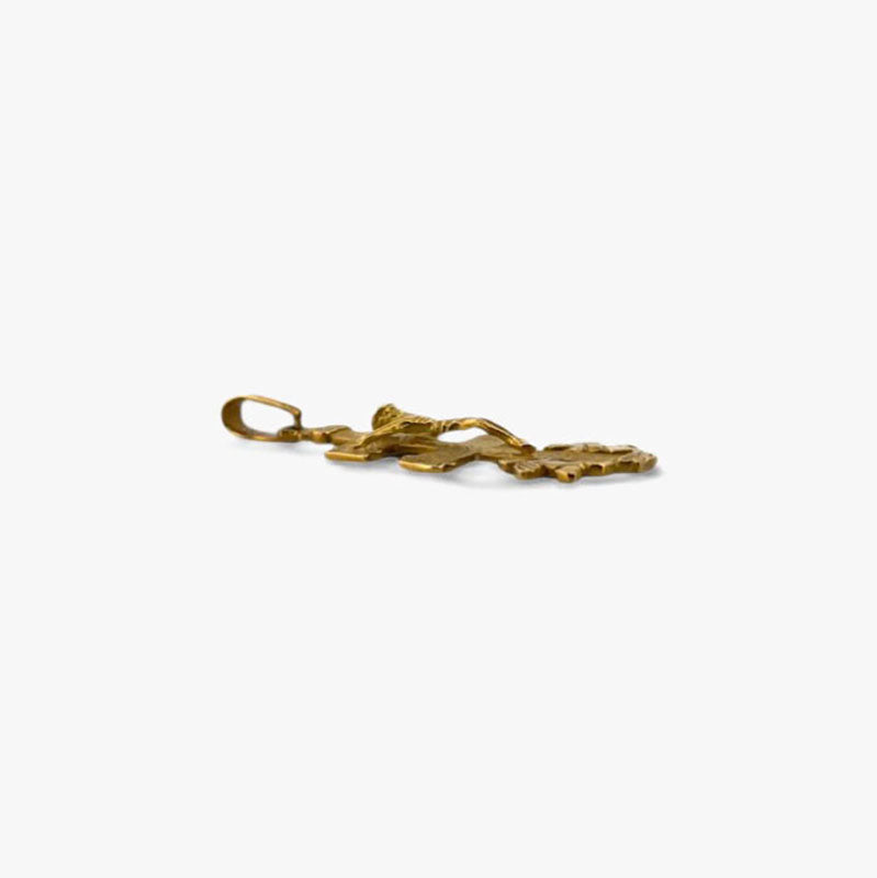 Comprar colgante cruz de caravaca realizada en oro amarillo de 18kt. Restauramos joyas de segunda mano para darles una nueva vida y vendemos oro al mejor precio.