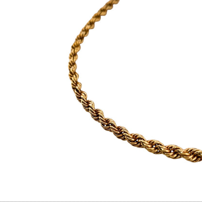 Comprar collar de oro amarillo de 18kt con cadena de cordón salomónico. La cadena mide 70,5cm, Cordones salomónicos baratos.