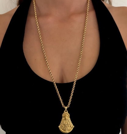 Comprar collar de oro amarillo de 18kt con cadena de cordón salomónico. La cadena mide 70,5cm de largo y dispone de un cierre tipo desplegable. Joyería Ian'Or.

