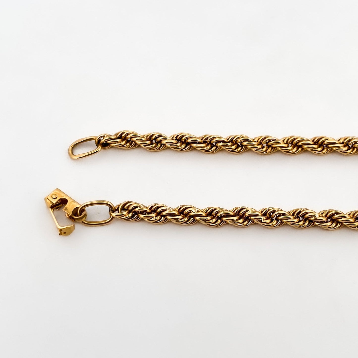 Comprar collar de oro amarillo de 18kt con cadena de cordón salomónico. La cadena mide 70,5cm, Cordones salomónicos baratos.