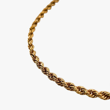 Comprar collar de oro amarillo de 18kt con cadena de cordón salomónico. La cadena mide 70,5cm, Cordones salomónicos baratos.