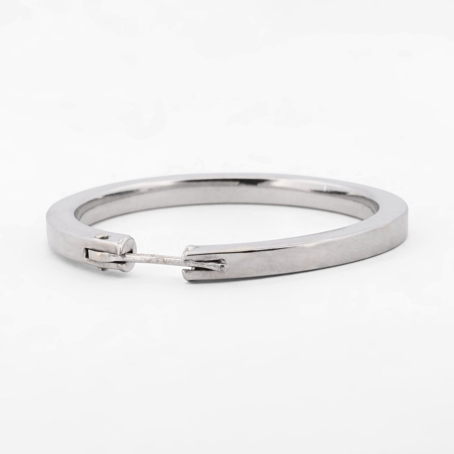 Comprar Sofisticados pendientes criollas aros arracades en oro blanco de 18k de perfil plano. Envío gratuito