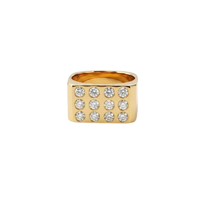 Comprar anillo tipo sello realizado en oro amarillo cuadrado de 18kt con 12 diamantes talla brillante de 0,08ct. Anillos de segunda mano. Joyería Ian'Or.