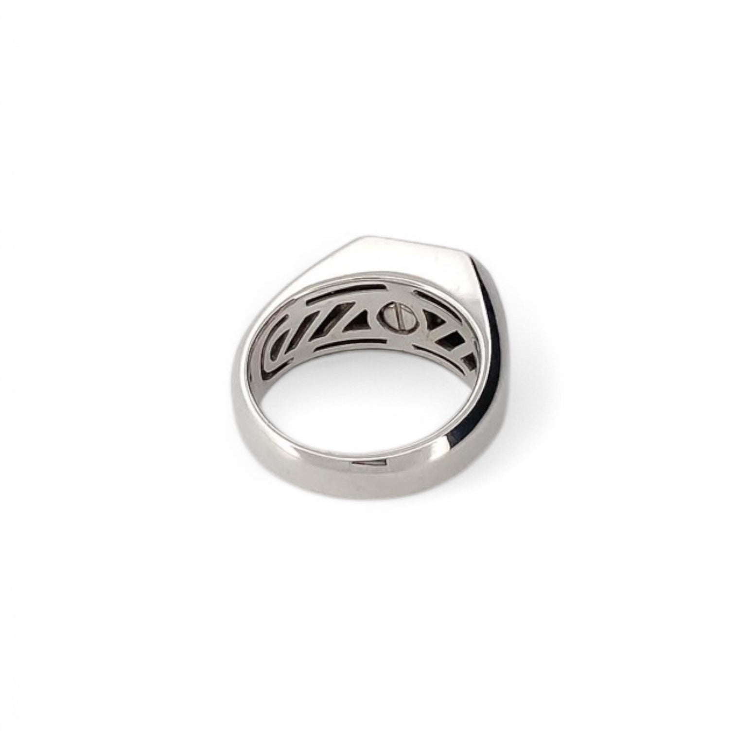 Comprar Sortija de oro blanco de 18kt tipo sello con pavé de 24 diamantes talla princesa.Joyería compro oro en Barcelona. Joyas con diamantes baratas. Envío gratis.