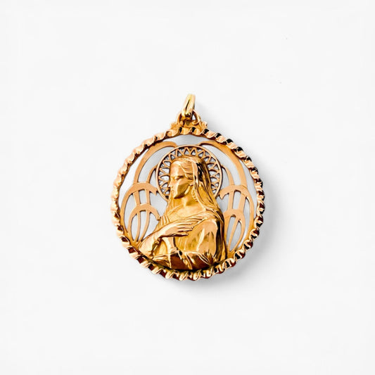 Comprar colgante medalla con grabado de la Virgen María realizado en oro amarillo de 18kt. Joyas de segunda mano. Restauramos joyas para darles una nueva vida.