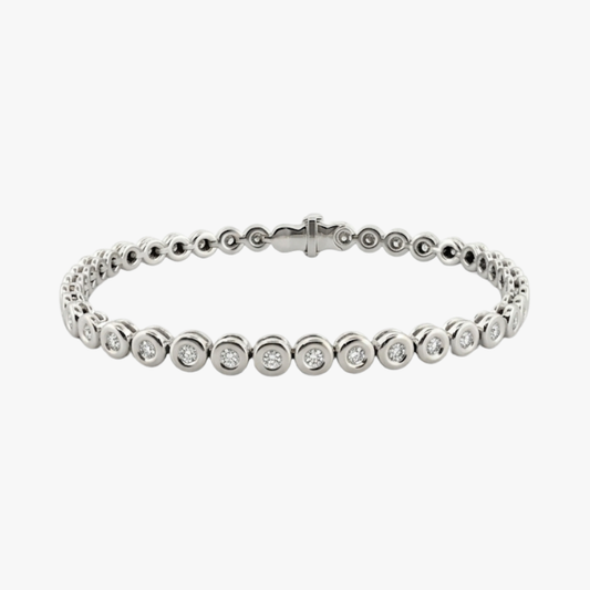Pulsera en oro blanco Riviere de 18kt con 40 diamantes talla brillante. Medidas 17cm largo. Riviere en Ian'Or. Joyas de segunda mano. Joyería Ian'Or.