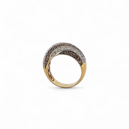 Comprar anillo realizado en oro amarillo de 18kt con diamantes talla brillante blancos y negros. Anillos de segunda mano. Joyería Ian'Or. Envío GRATIS.

