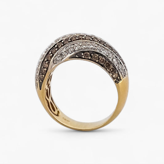 Comprar anillo realizado en oro amarillo de 18kt con diamantes talla brillante blancos y marrones. Anillos de segunda mano. Joyería Ian'Or. Envío GRATIS.
